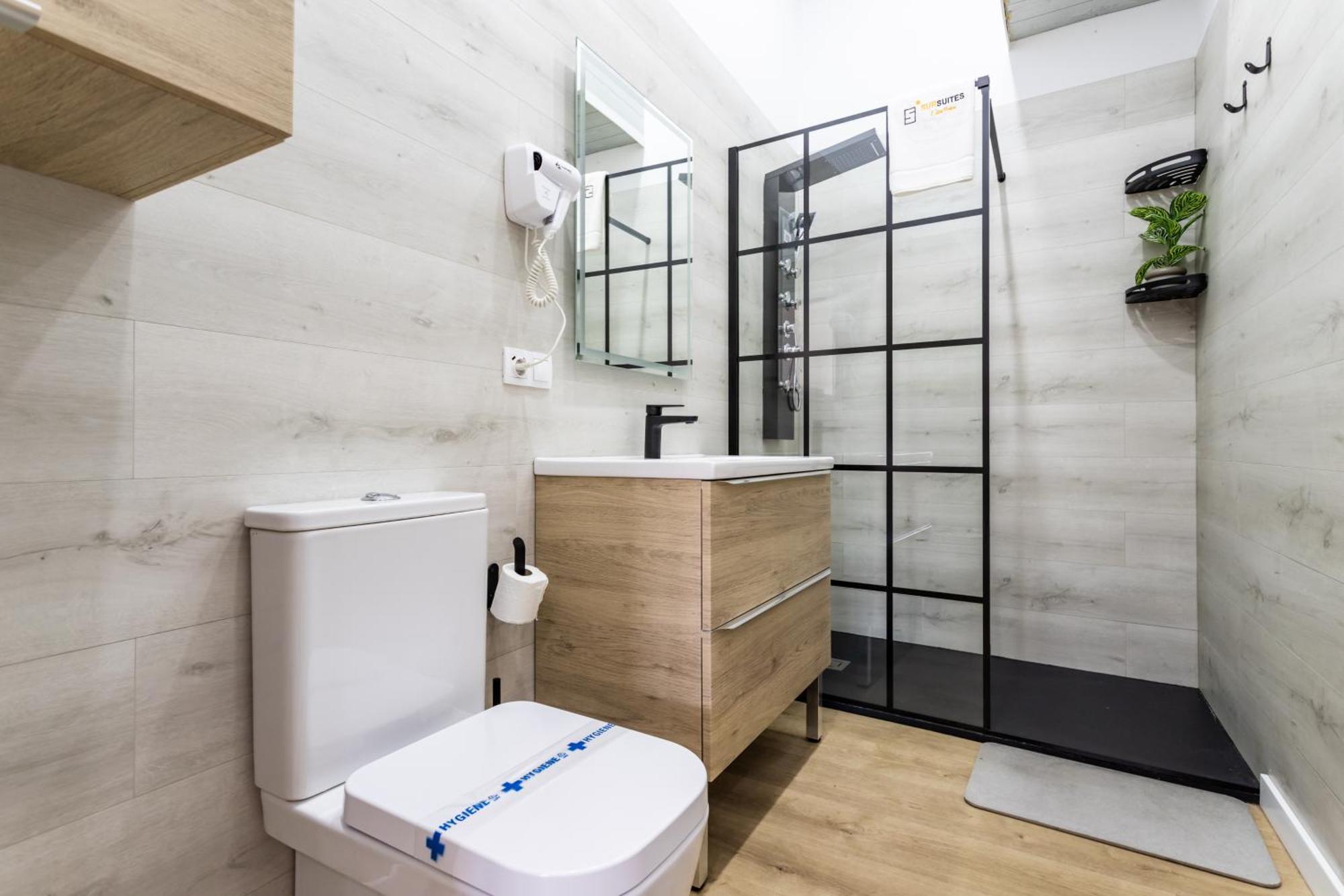 Sur Suites Estudio Industrial 2 Фуэнхирола Экстерьер фото